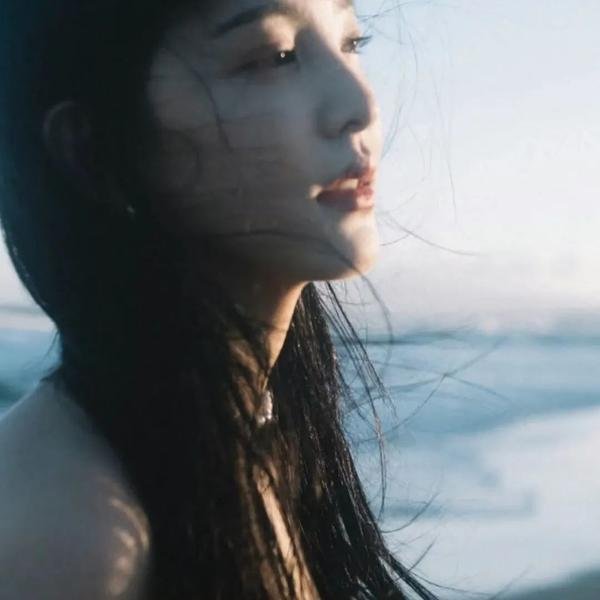 桃脸泪痕